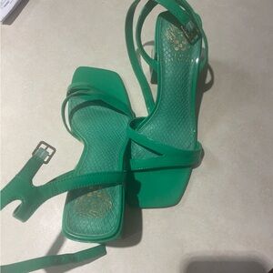 Strap sandal